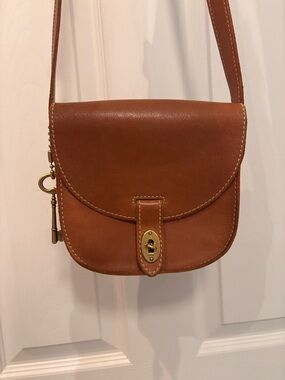 Fossil Turnkey Leather Crossbody Saddle Bag